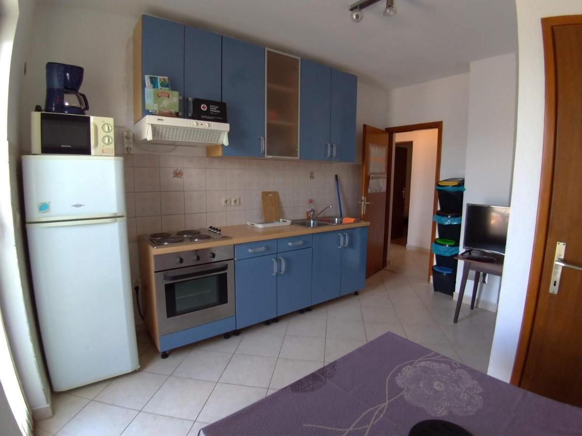 Apartment Njivice 15904B Экстерьер фото
